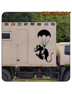 PARACHUTE RAT BANKSY