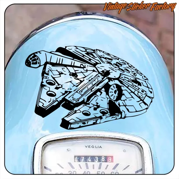 AUTOCOLLANT MILLENIUM FALCON. ACHETEZ DES AUTOCOLLANTS EN VINYLE.