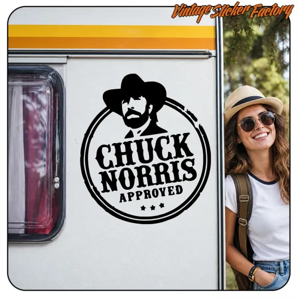 AUTOCOLLANT CHUCK NORRIS APPROVED. ACHETEZ DES AUTOCOLLANTS EN VINYLE.