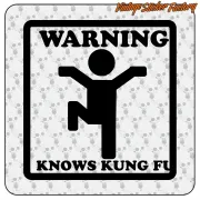 Pegatina WARNING KNOWS KUNG FU. Comprar pegatinas.