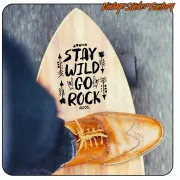 AUTOCOLLANT STAY WILD GO ROCK. ACHETEZ DES AUTOCOLLANTS EN VINYLE.