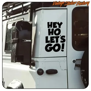 HEY HO, LET'S GO! AUFKLEBER. KAUFEN SIE VINYLAUFKLEBER.