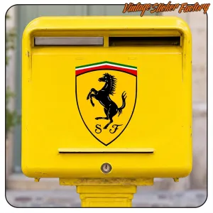 AUTOCOLLANT FERRARI. ACHETEZ DES AUTOCOLLANTS EN VINYLE.