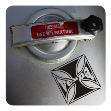 Adesivo cruz de malta vespa