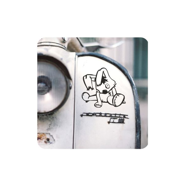 Sticker conejo de trapo