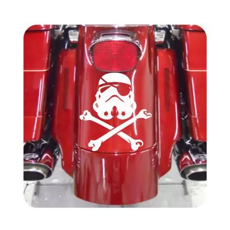 Pegatina STORM TROOPER. Vinilo de alta calidad, soporta perfectamente la intemperie, apto incluso para náutica. Pégala donde qui