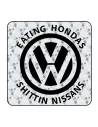 Pegatina Eating Hondas Shittin Nissans. Vinilo de alta calidad, soporta perfectamente la intemperie, apto incluso para náutica. 
