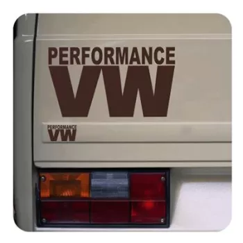 Pegatina VW Performance. Vinilo de alta calidad, soporta perfectamente la intemperie, apto incluso para náutica. Pégala donde qu