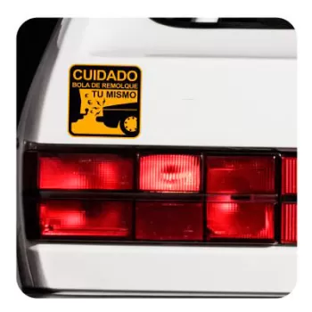 Cuidado - Bola de Remolque Sticker