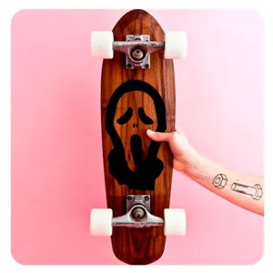 Mascara Scream Sticker 2