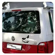 Pegatina The Joker. Vinilo de alta calidad, soporta perfectamente la intemperie, apto incluso para náutica. Pégala donde quieras