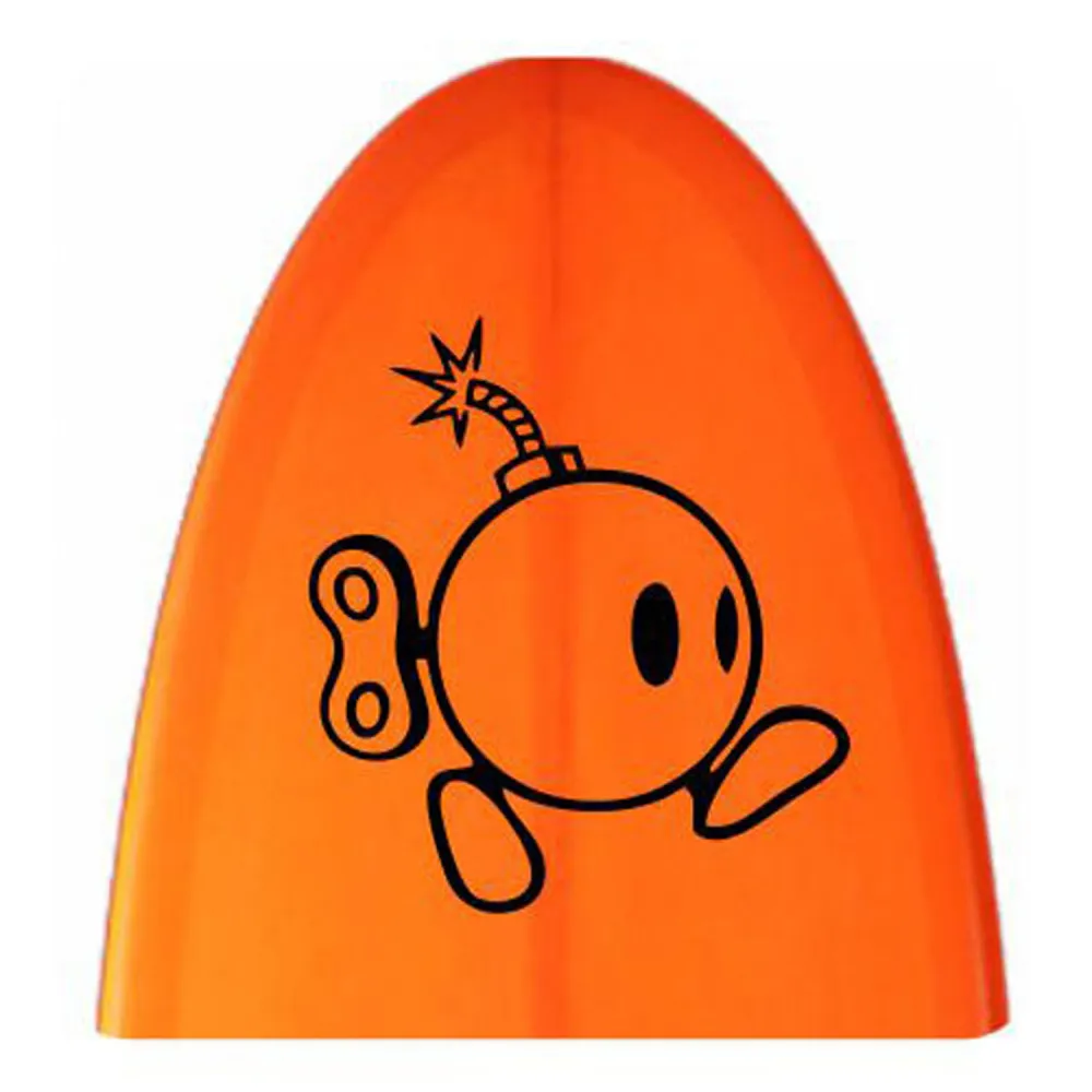 Pegatina Bomba Super Mario. Vinilo de alta calidad, soporta perfectamente la intemperie, apto incluso para náutica. Pégala donde