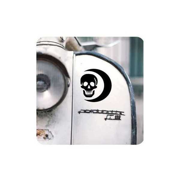 NUEVO Sticker