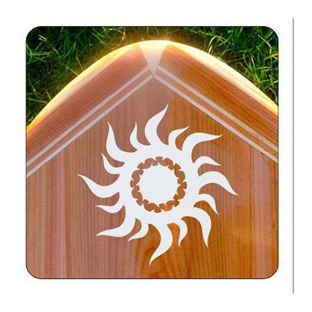 Pegatina SOL TRIBAL. Vinilo de alta calidad, soporta perfectamente la intemperie, apto incluso para náutica. Pégala donde quiera