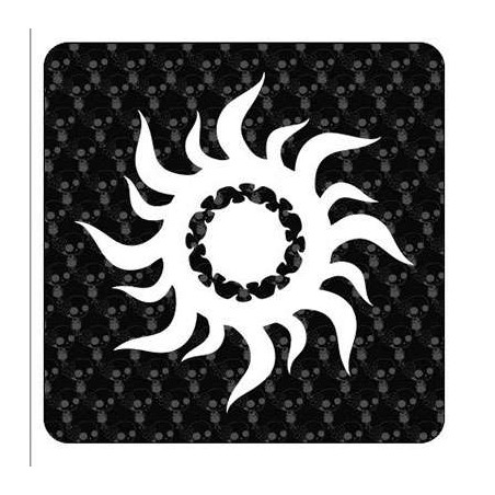 Pegatina SOL TRIBAL. Vinilo de alta calidad, soporta perfectamente la intemperie, apto incluso para náutica. Pégala donde quiera