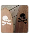 Pegatina CALAVERA PIRATA. Vinilo de alta calidad, soporta perfectamente la intemperie, apto incluso para náutica. Pégala donde q