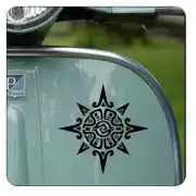 Pegatina SOL TRIBAL. Vinilo de alta calidad, soporta perfectamente la intemperie, apto incluso para náutica. Pégala donde quiera