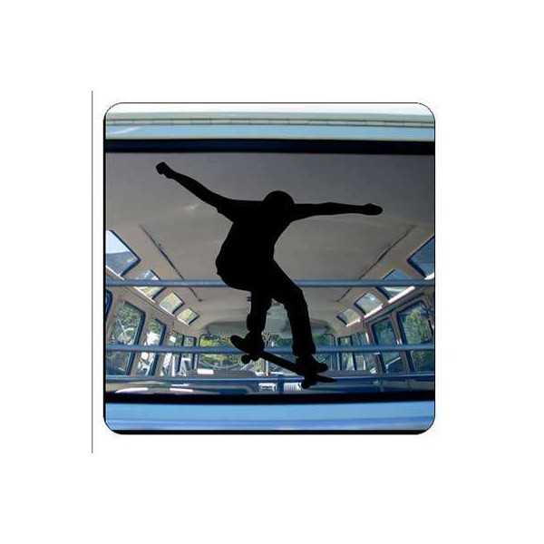 Pegatina SKATE. Vinilo de alta calidad, soporta perfectamente la intemperie, apto incluso para náutica. Pégala donde quieras, un