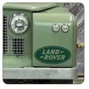 Pegatina LAND ROVER. Vinilo de alta calidad, soporta perfectamente la intemperie, apto incluso para náutica. Pégala donde quiera