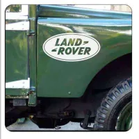 Pegatina LAND ROVER. Vinilo de alta calidad, soporta perfectamente la intemperie, apto incluso para náutica. Pégala donde quiera